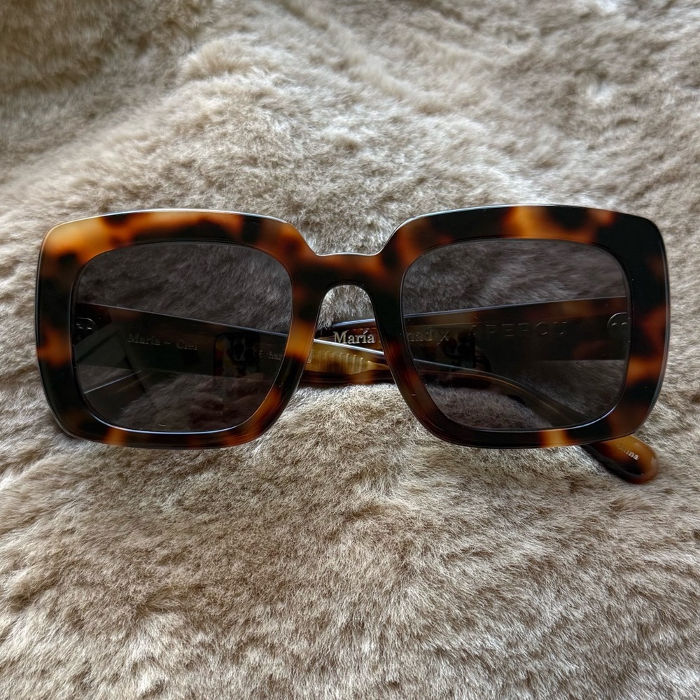 Tortoise Shell Square Sunglasses - image 1